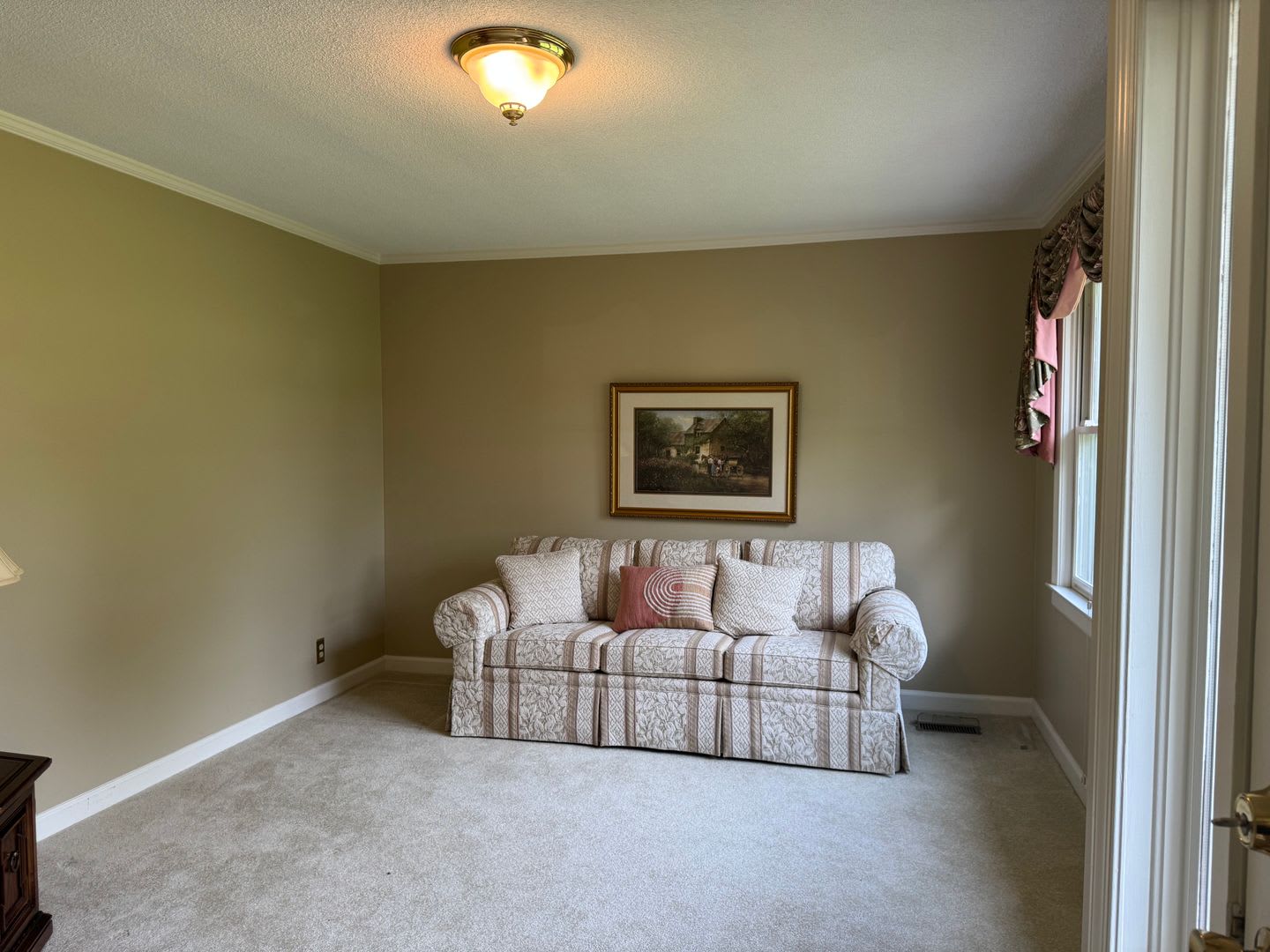 Three Bedroom Home For Rent in Denver – photo 5