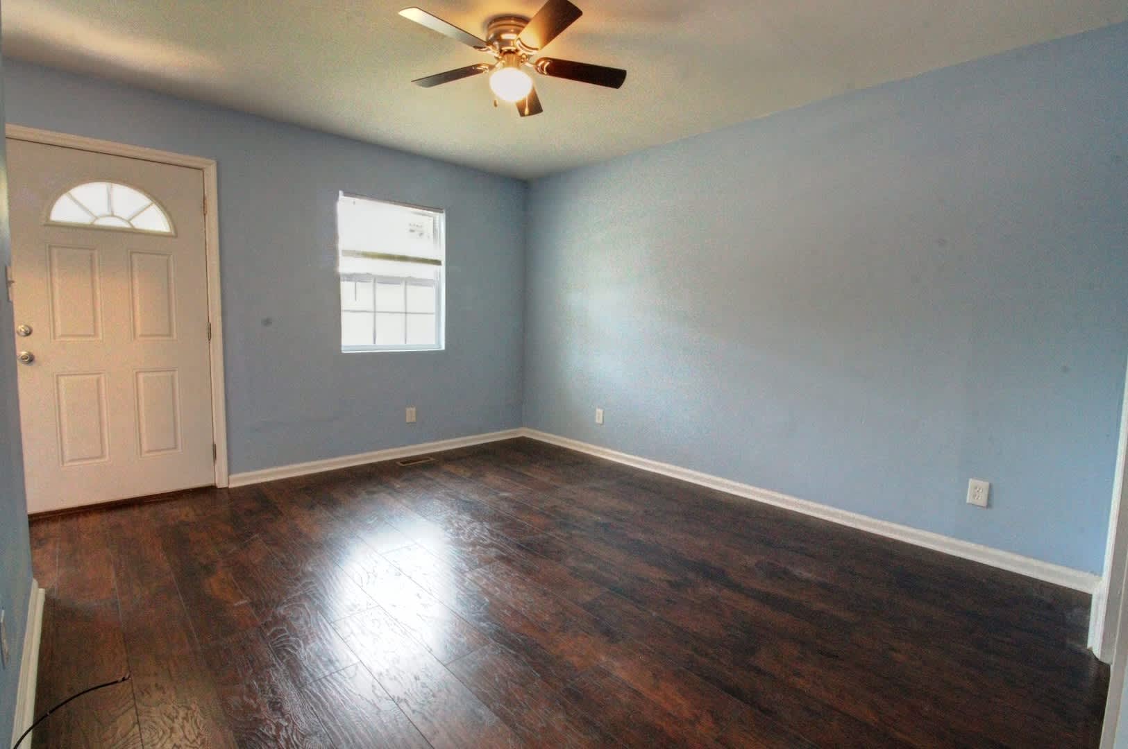 Quaint 2bd/1.5ba Duplex Less Than 1 Mile From Downtown Durham! – photo 4