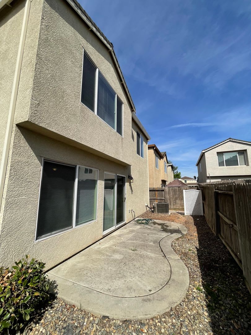 380 Bale Mill, Merced, Corner Lot! – photo 2