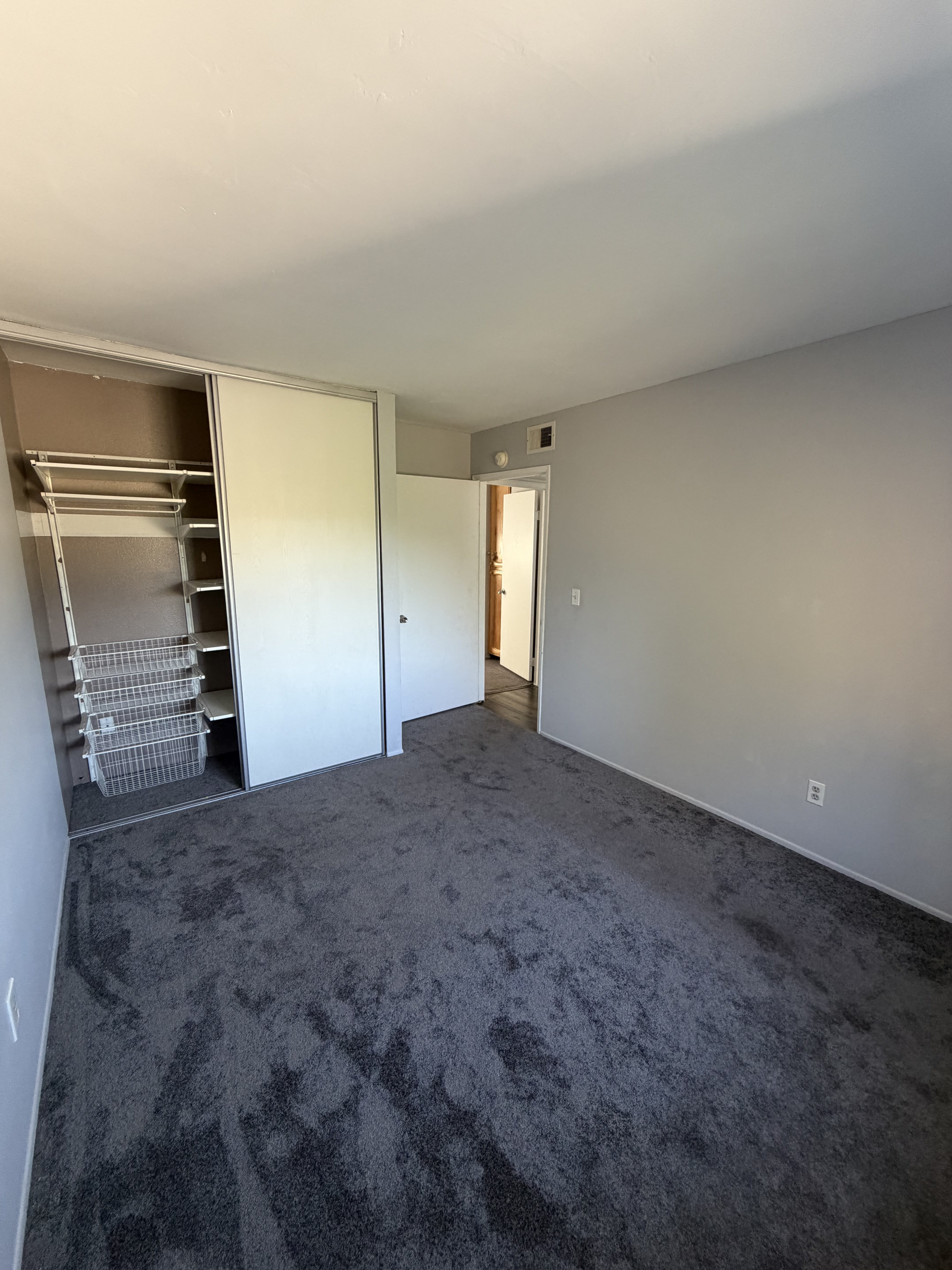 12403 Julian Avenue – photo 5