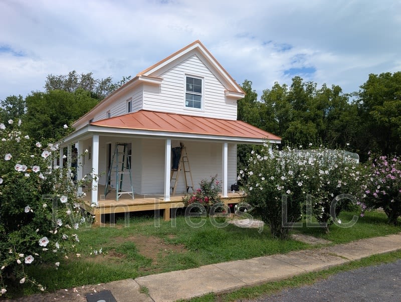 5761 Gospel Street – photo 1