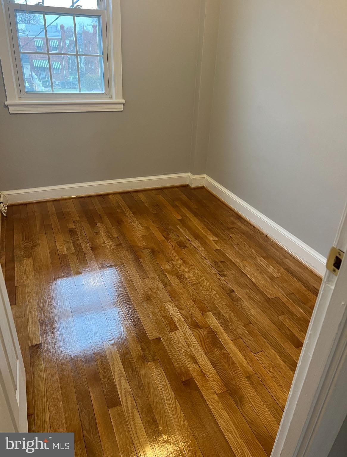 1210 ALLISON Street NE – photo 5