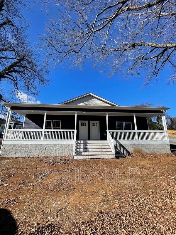 402 Ingleside Avenue – photo 1