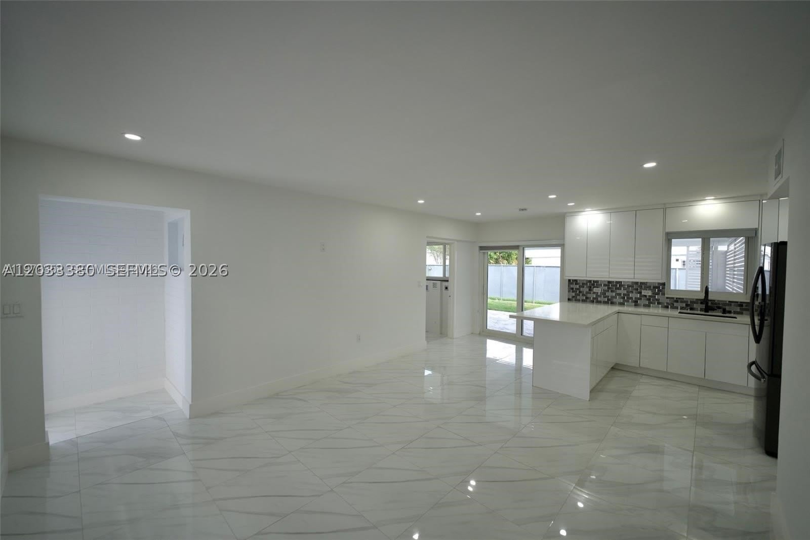 10381 SW 32nd St – photo 4