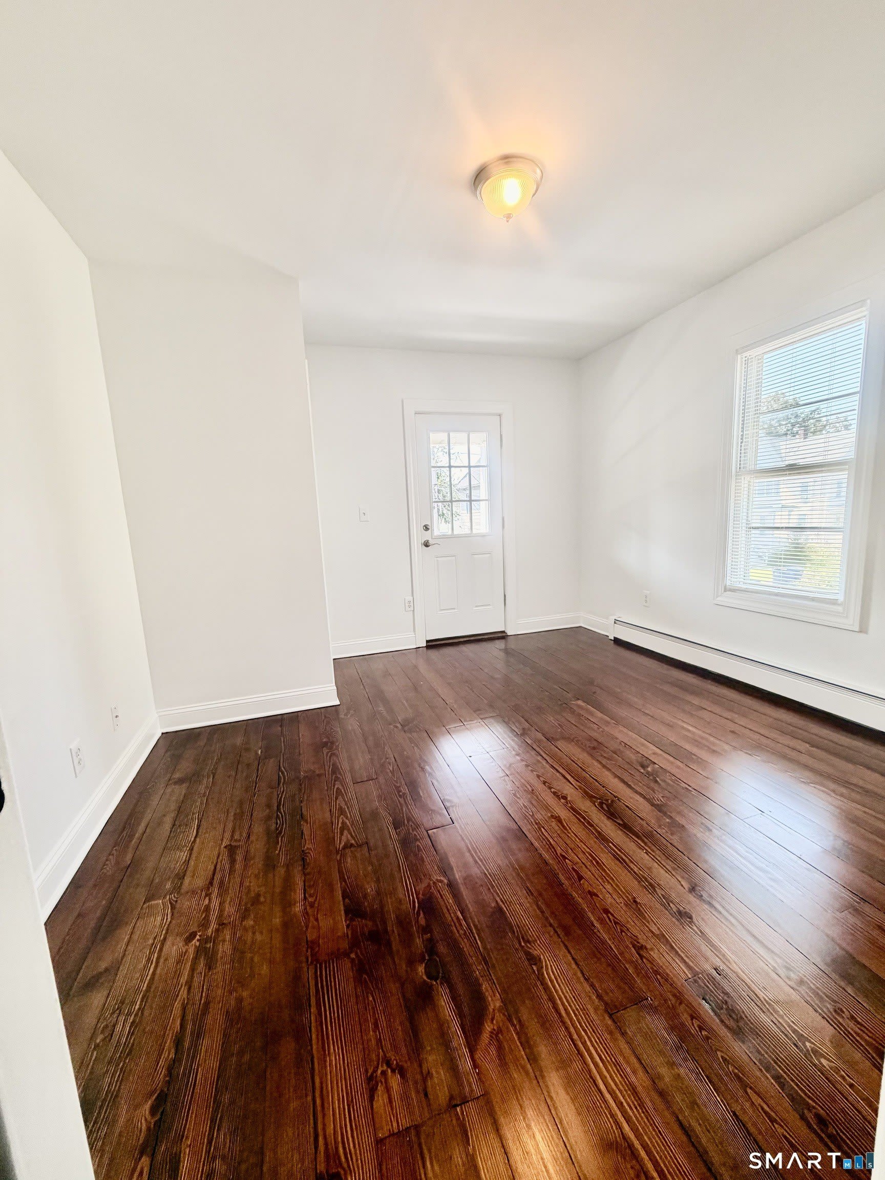 48 Vine Street – photo 2