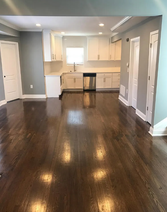 1011 West 45th Street – photo 2