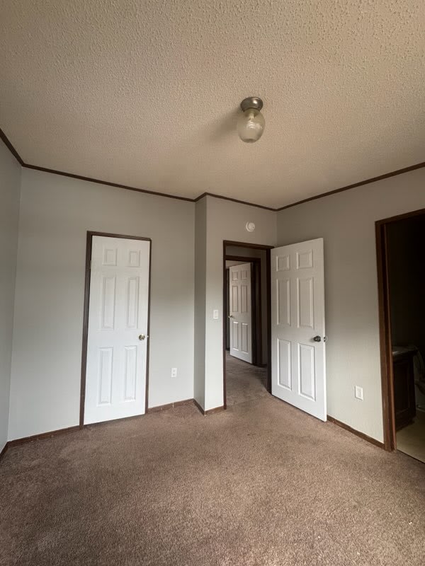 142 Oak Street – photo 4