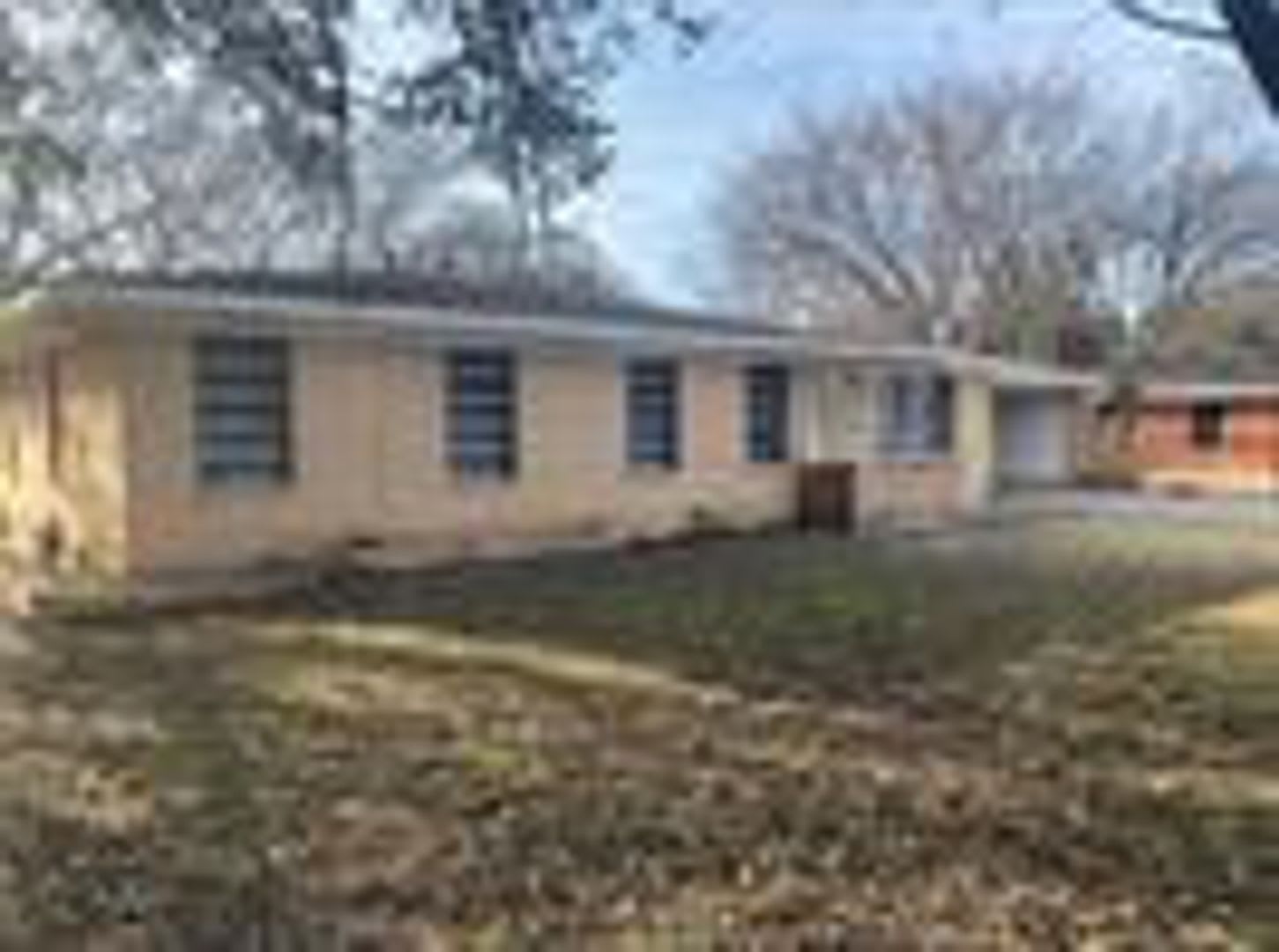 2408 Lake Air Dr – photo 1