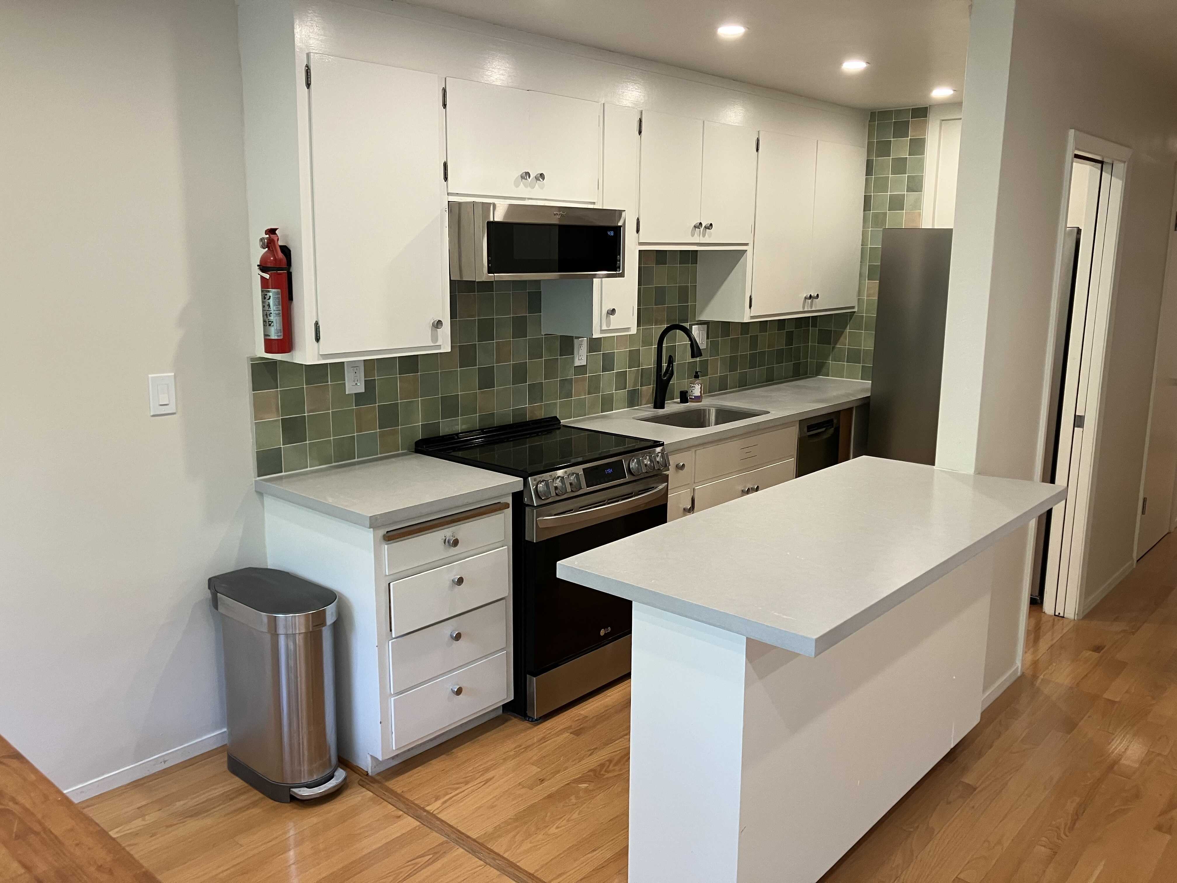 1423 Walnut Street – photo 2