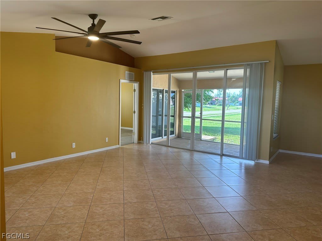 1915 SW 13th Street – photo 4