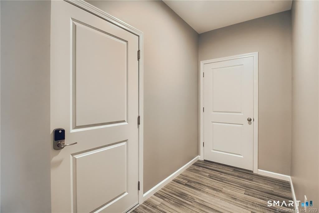 9 Steele Boulevard – photo 3