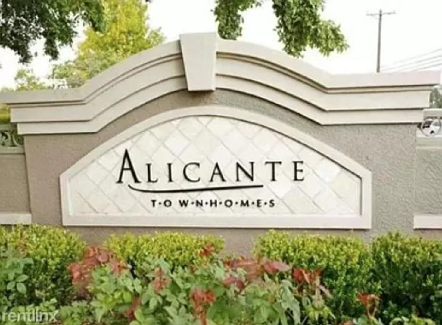 Rare Find Alicante Condominiums 3 Bedrooms 3 Bathrooms – photo 1