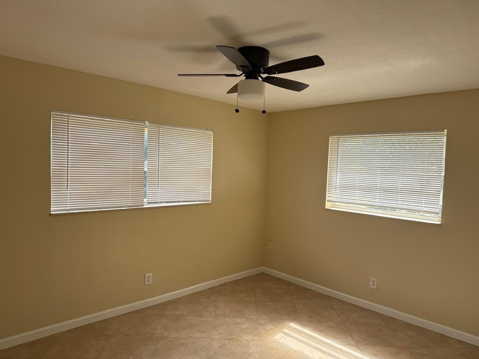 4524 SW 54th Street – photo 4