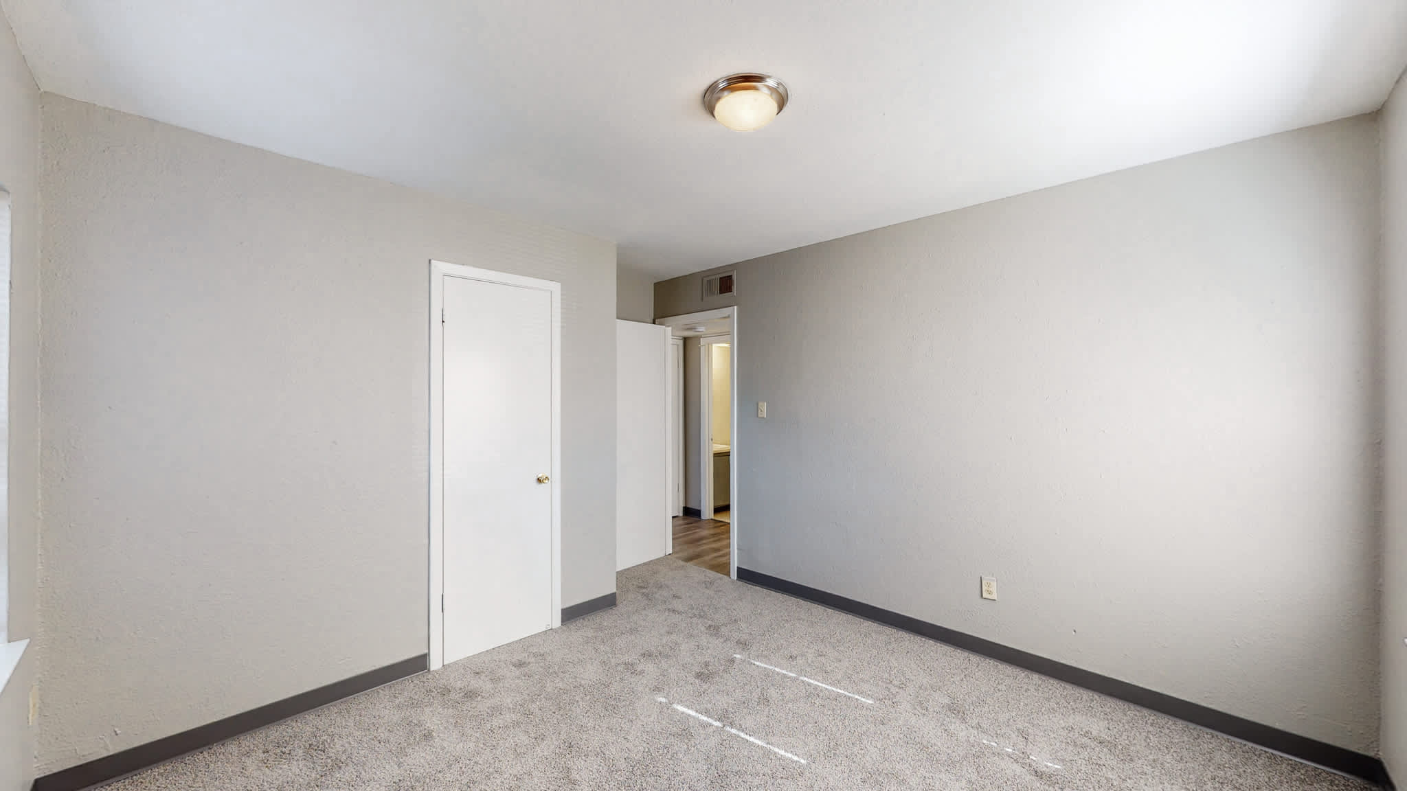 Longview Heights Apartments – photo 5