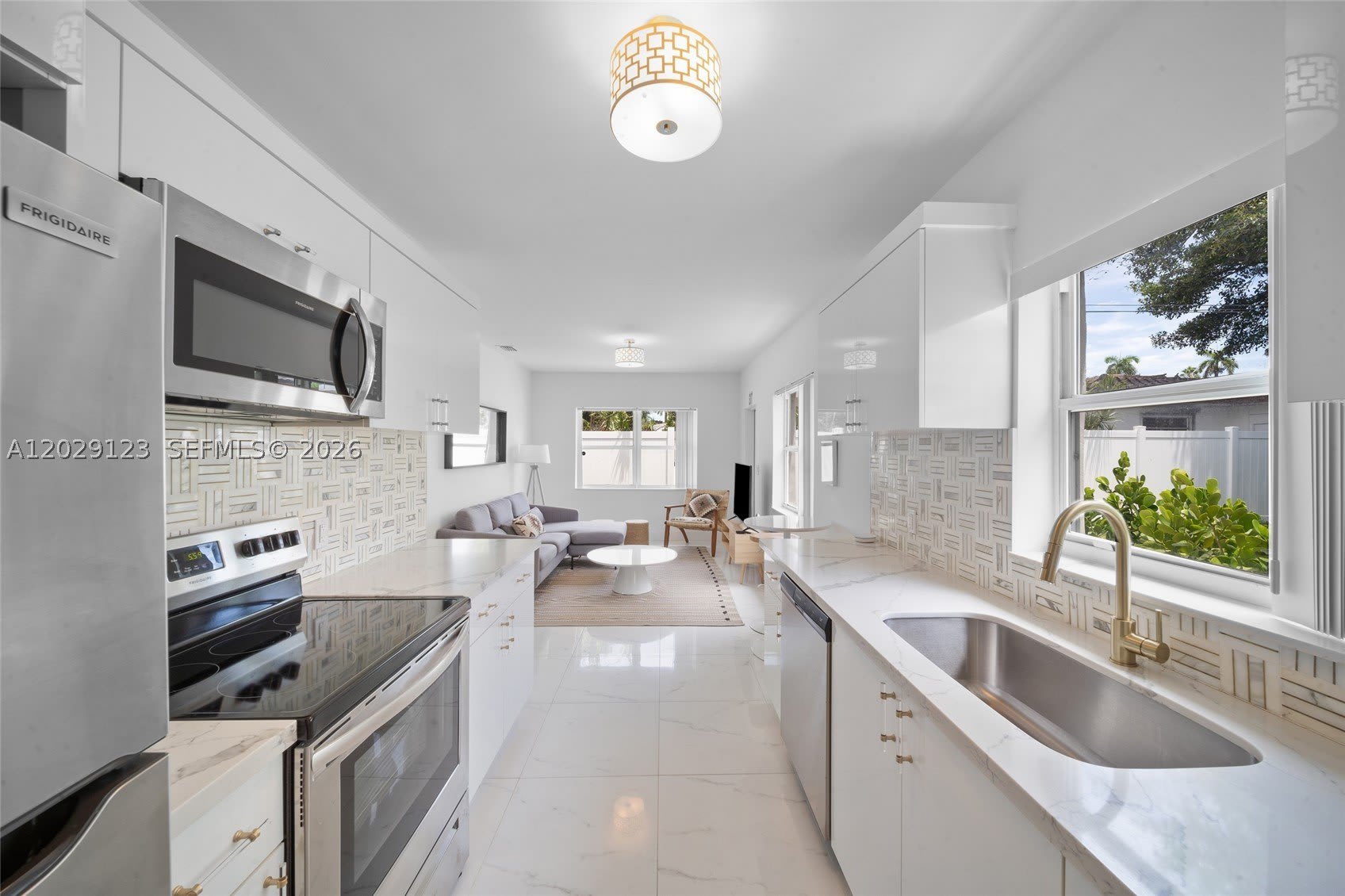 1625 Hollywood Blvd – photo 2