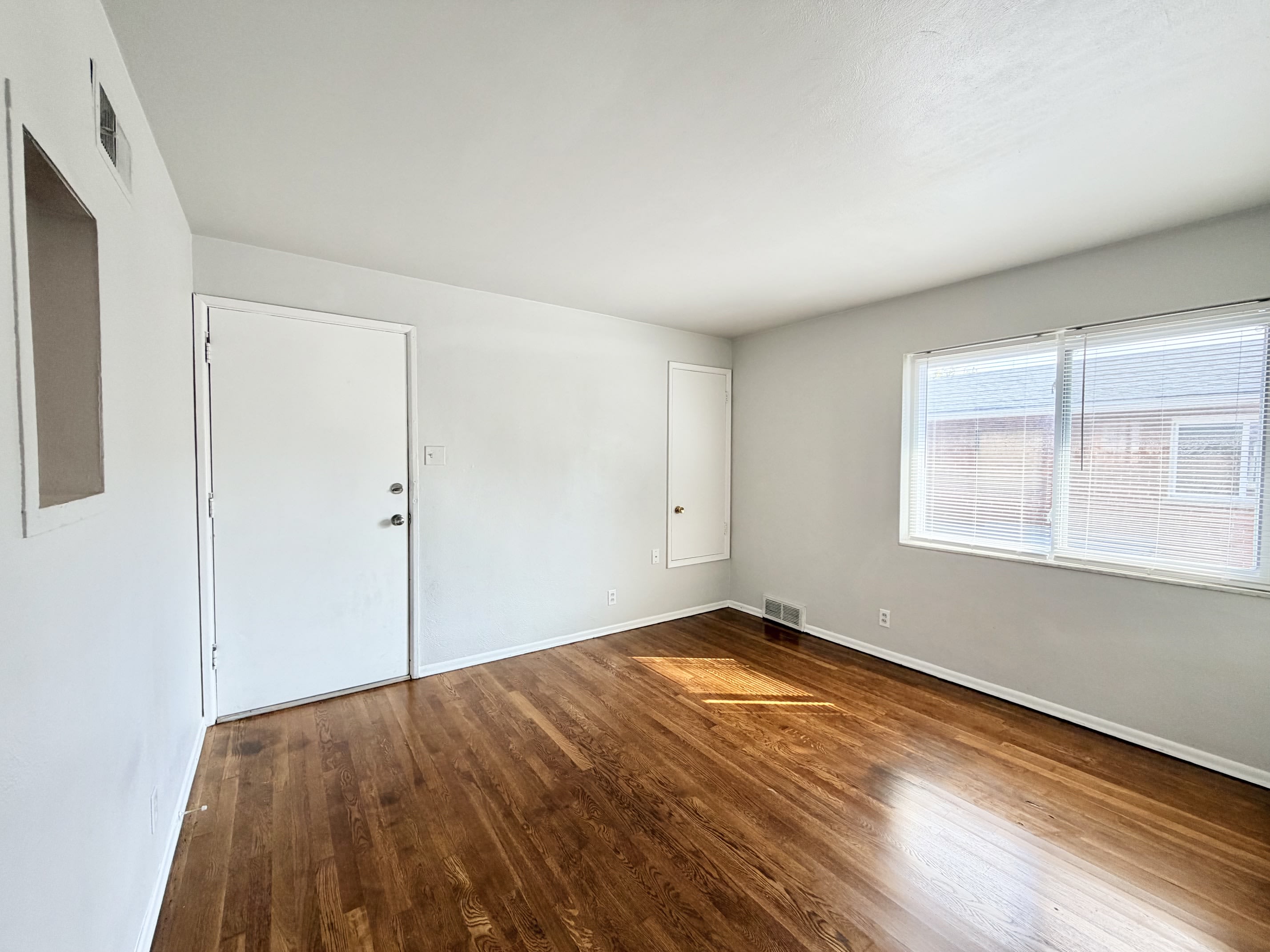2827 Lemay Ferry Rd – photo 3
