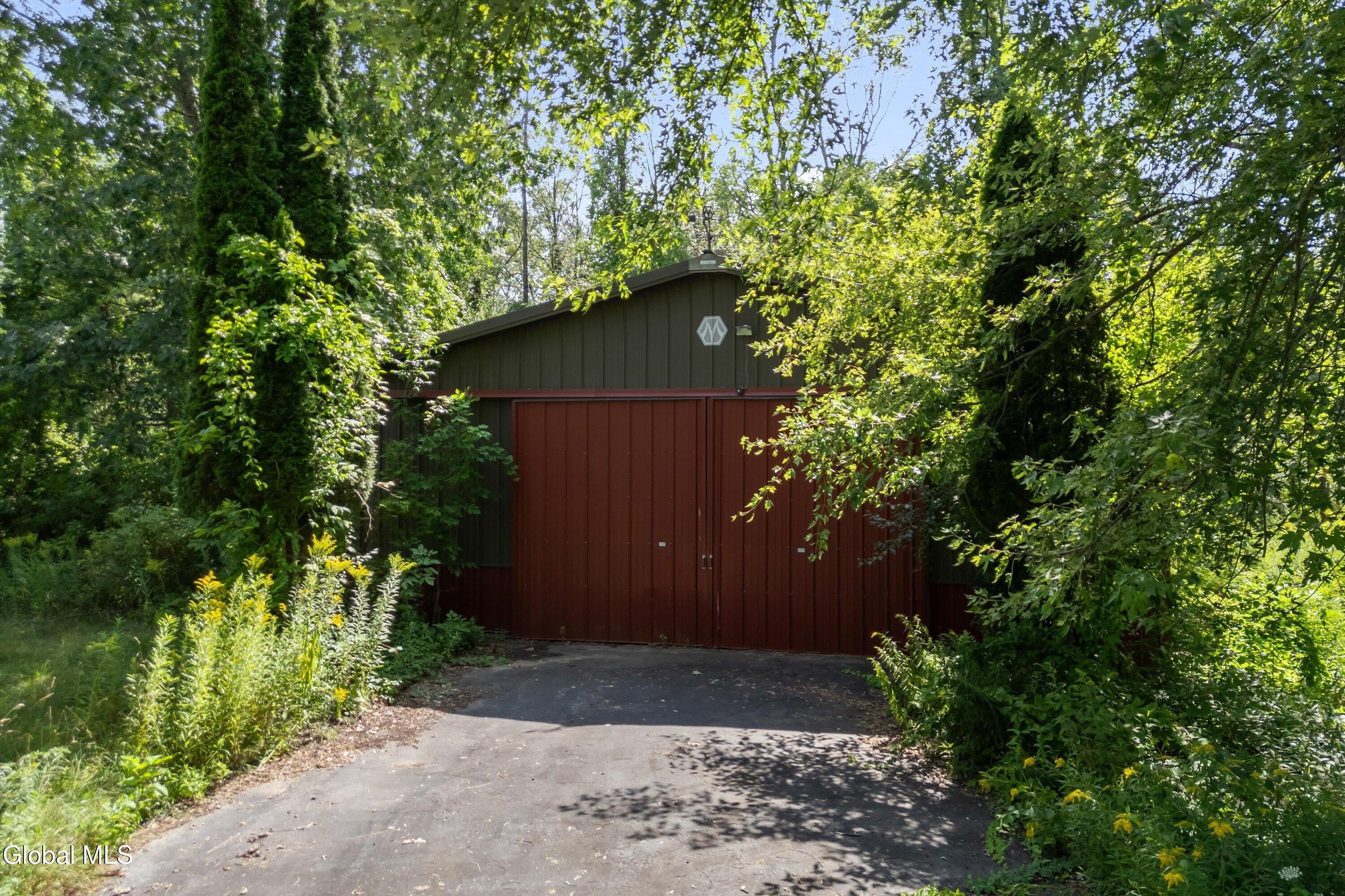 2130 Rowley Road – photo 4