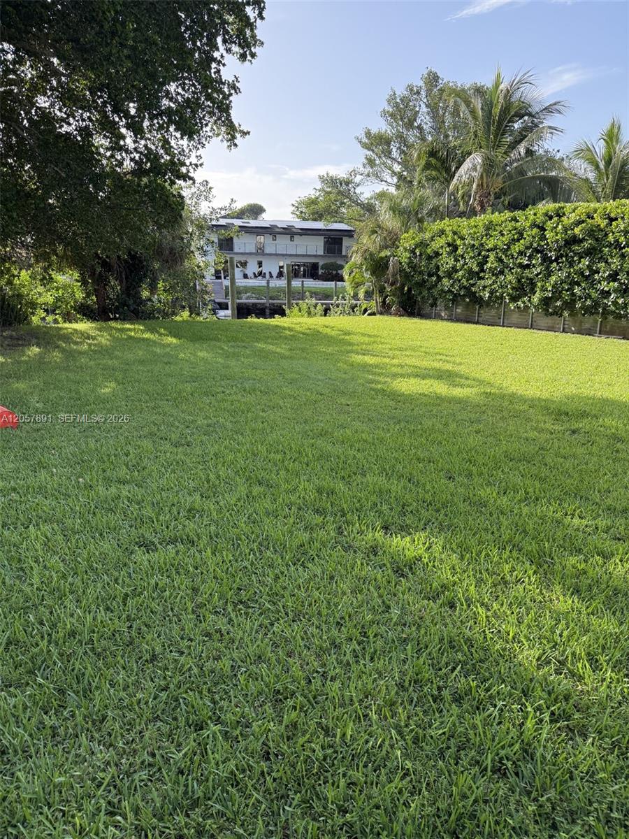 4855 University Drive – photo 2