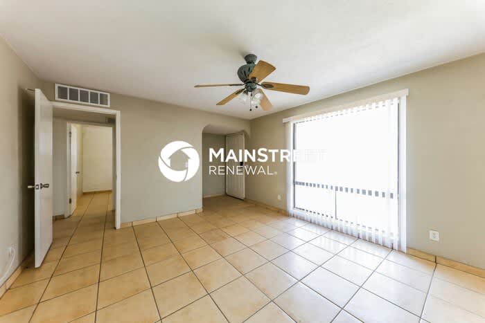 2753 West Lawrence Lane – photo 3