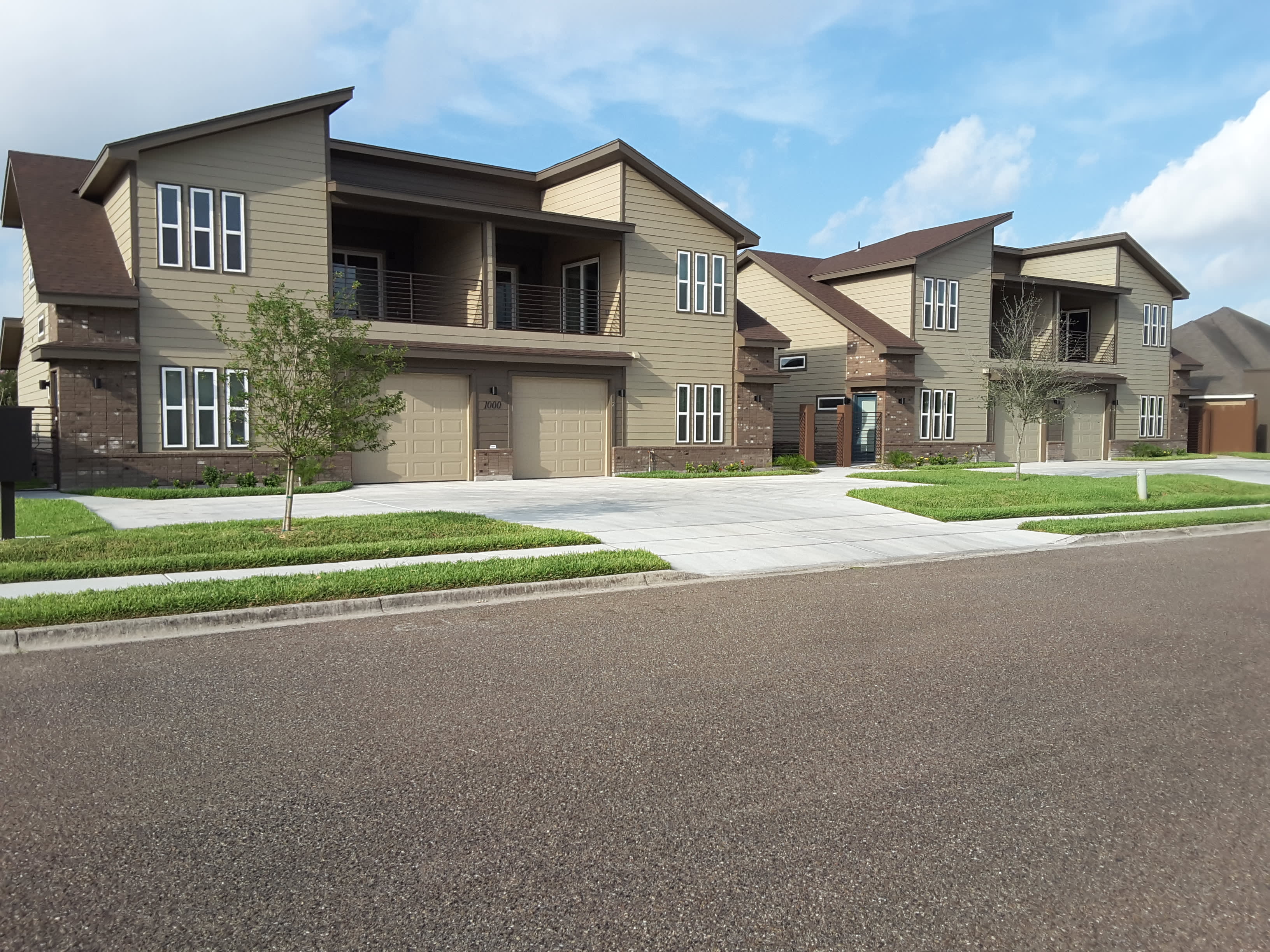 1000 East Daffodil Avenue – photo 2