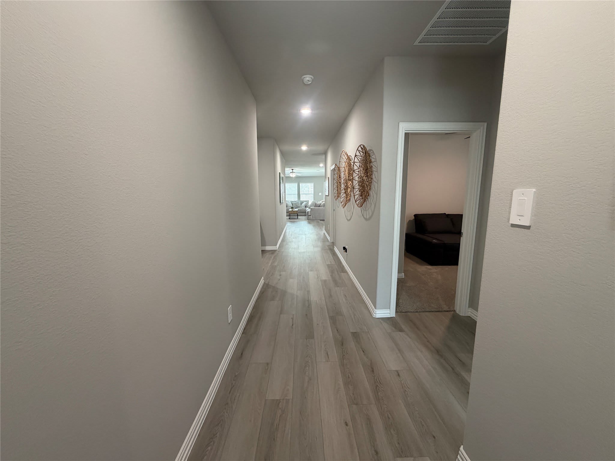 706 Easthill Drive – photo 5