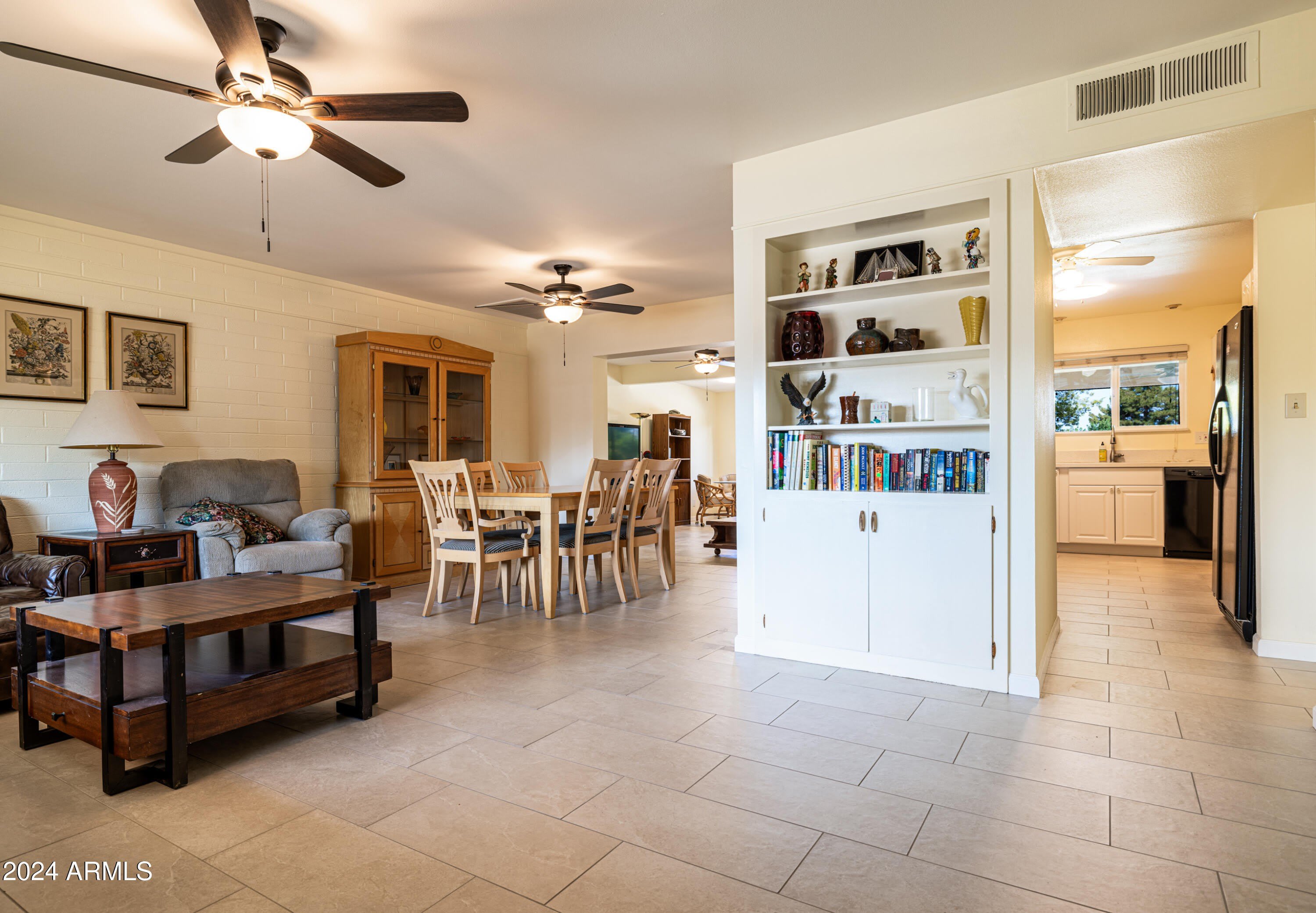 10846 N 109th Avenue – photo 2