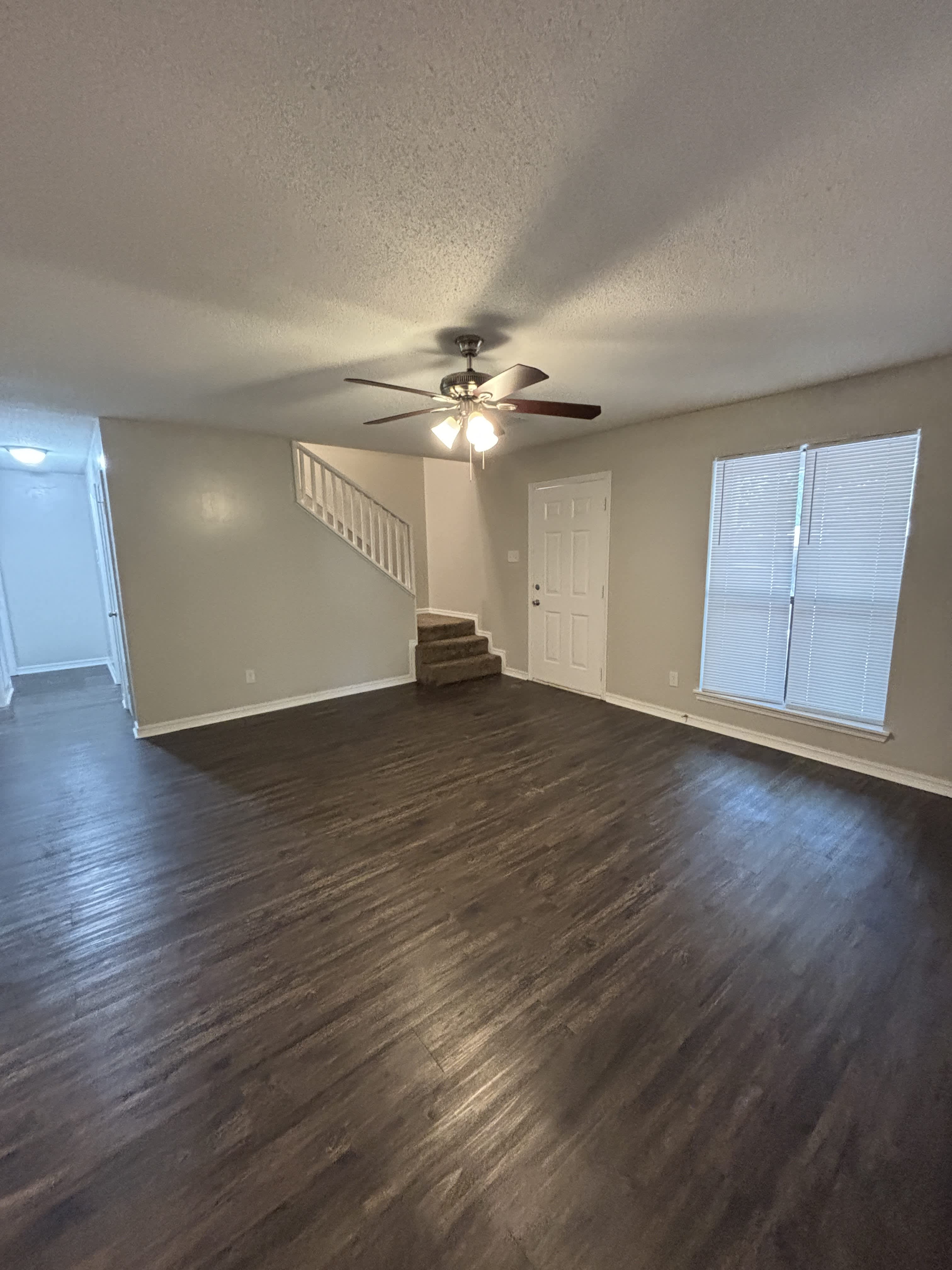 28 Woodbriar Dr – photo 2