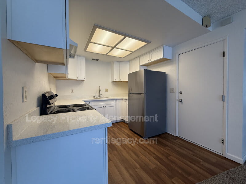 8304 Holly Jill Way – photo 5