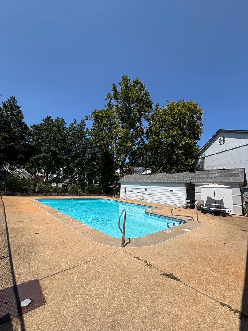 2516 204 Avent Ferry Rd Raleigh Nc 28607 – photo 2