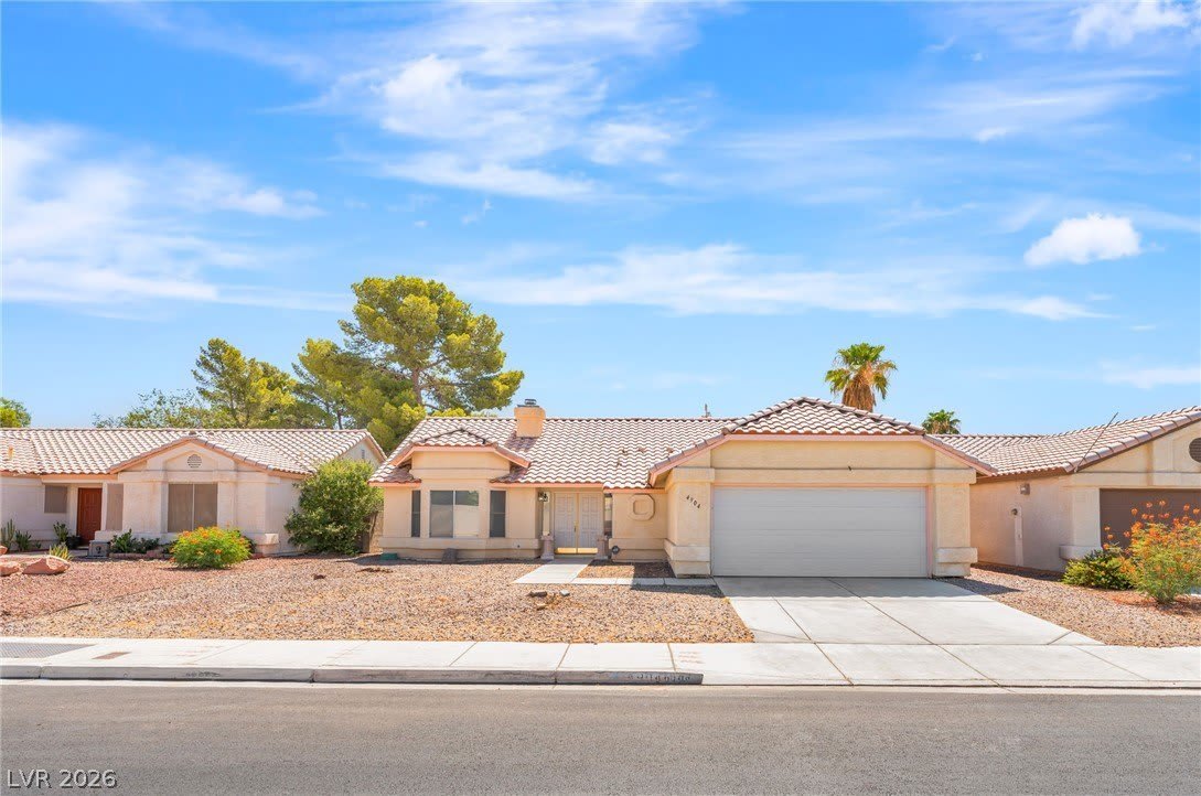 4904 Spring Falls Way – photo 1