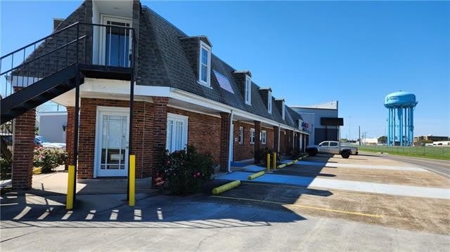 3212 S I 10 Service Road – photo 2