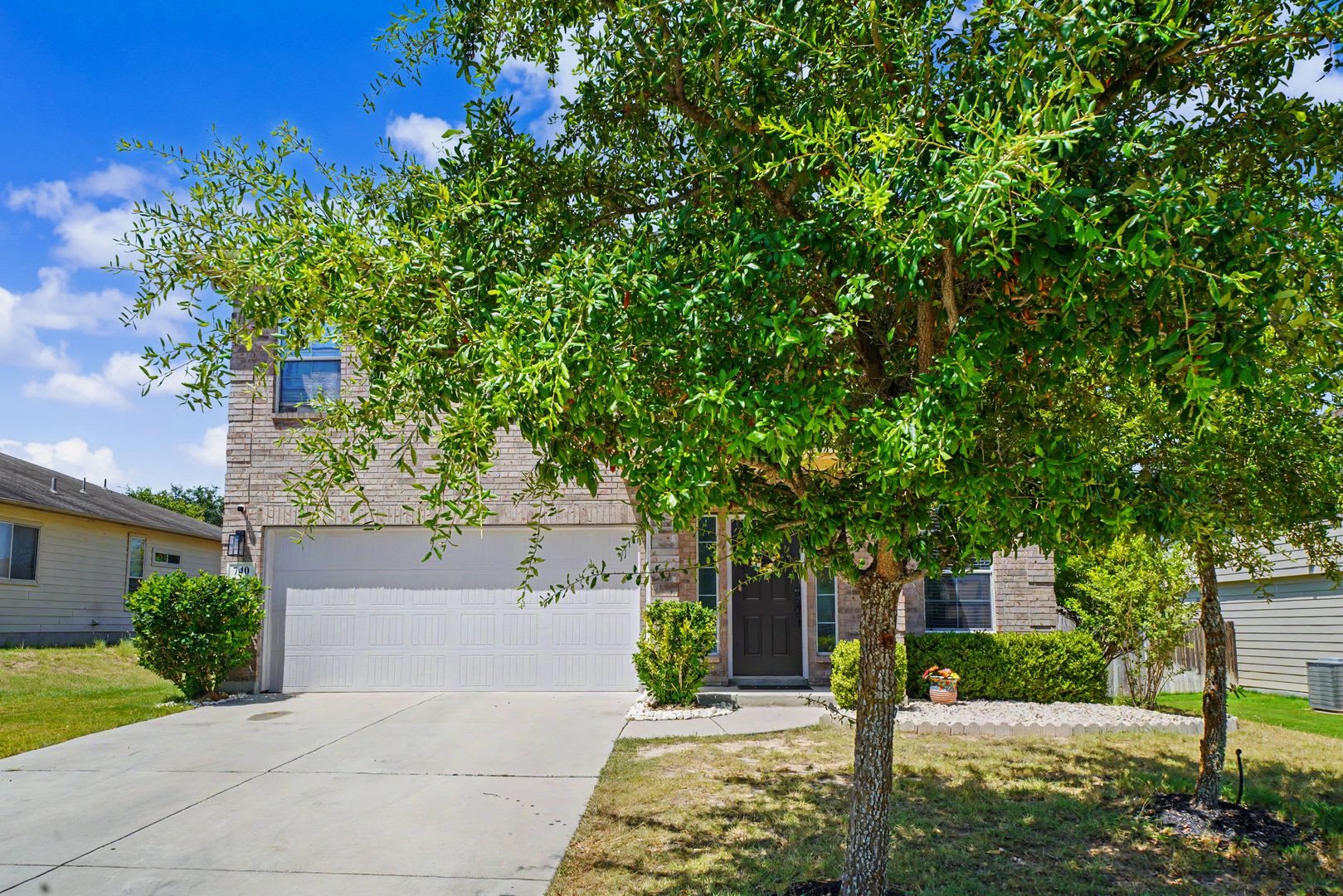 Spacious Schertz Home with Game Room – photo 2