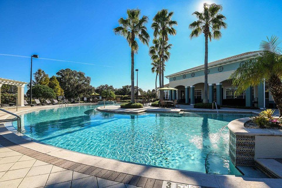 2902 N Gandy Blvd – photo 3