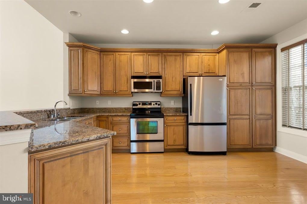 809 TURNBERRY Court – photo 5