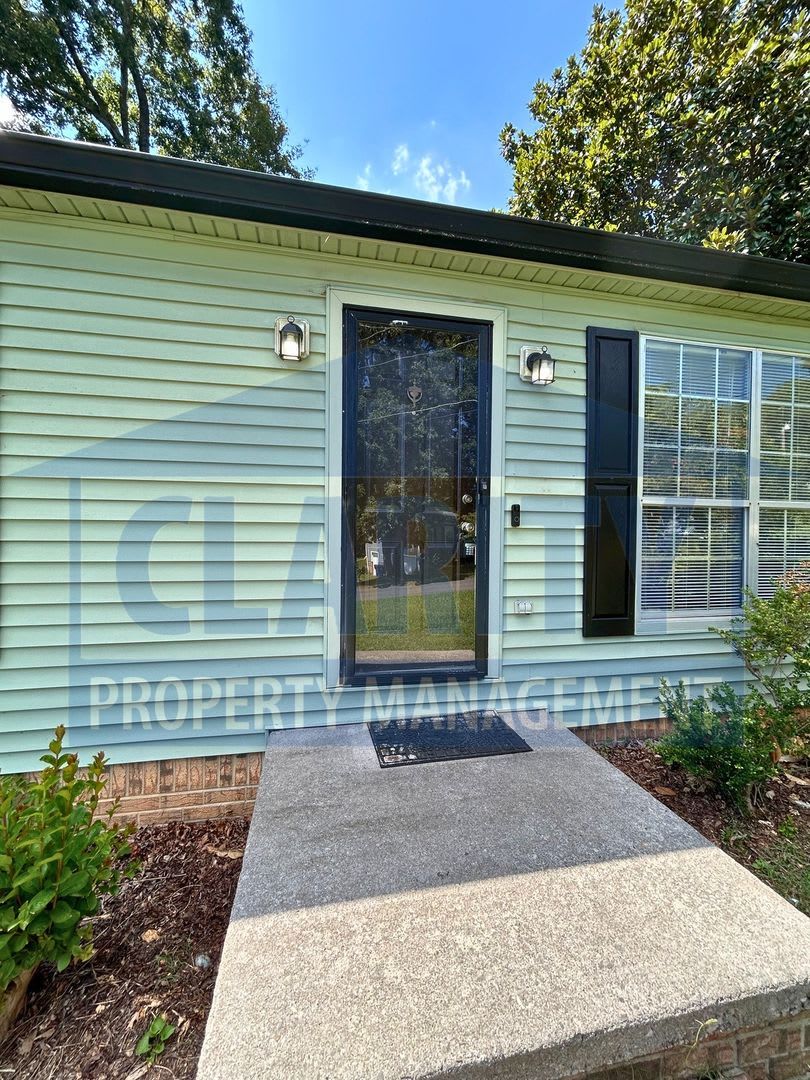 Three bedroom home with two car garage – photo 3
