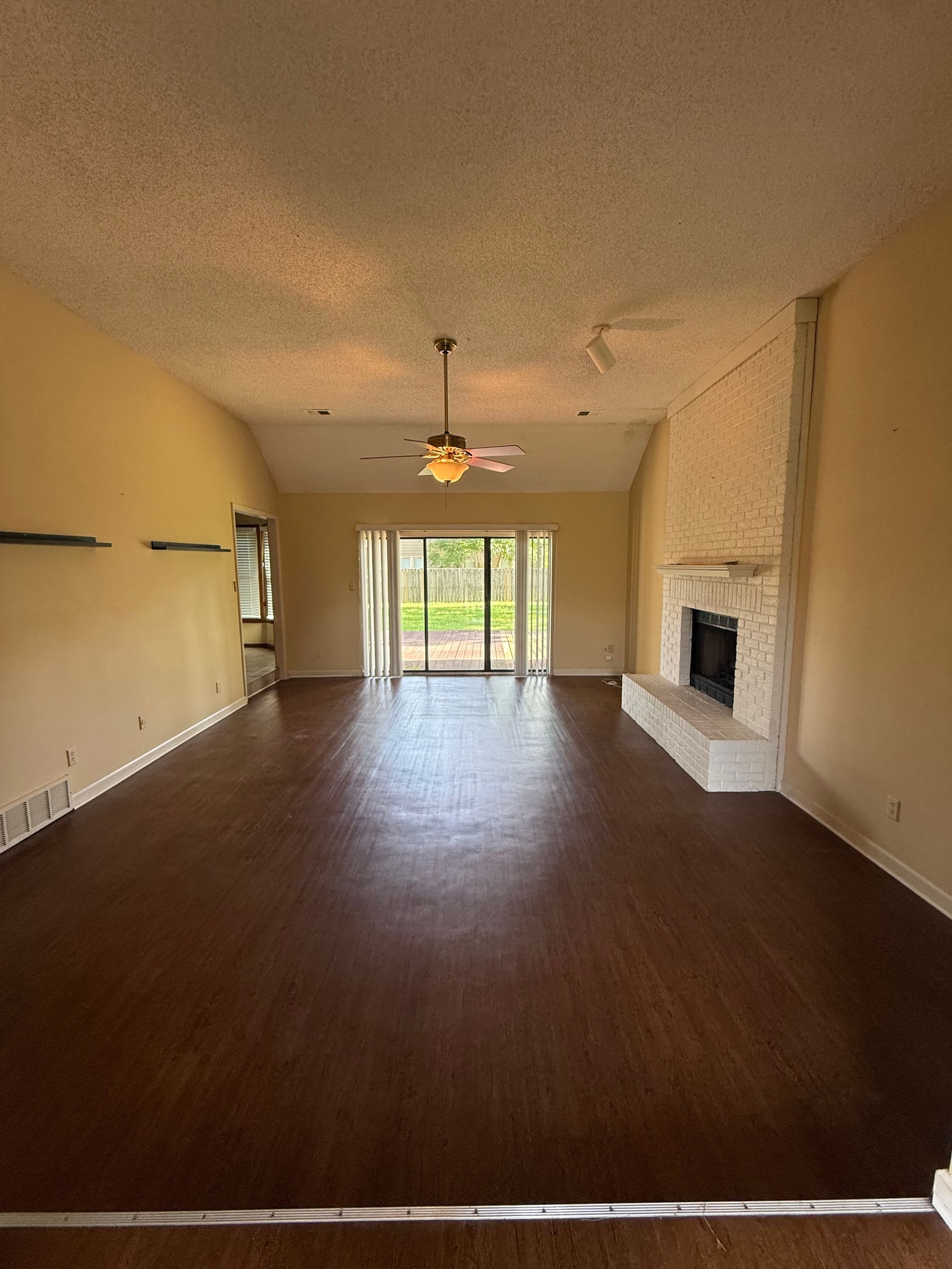 8142 Creekside Circle South – photo 4