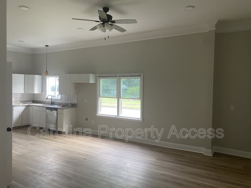309 North Webb Street – photo 4