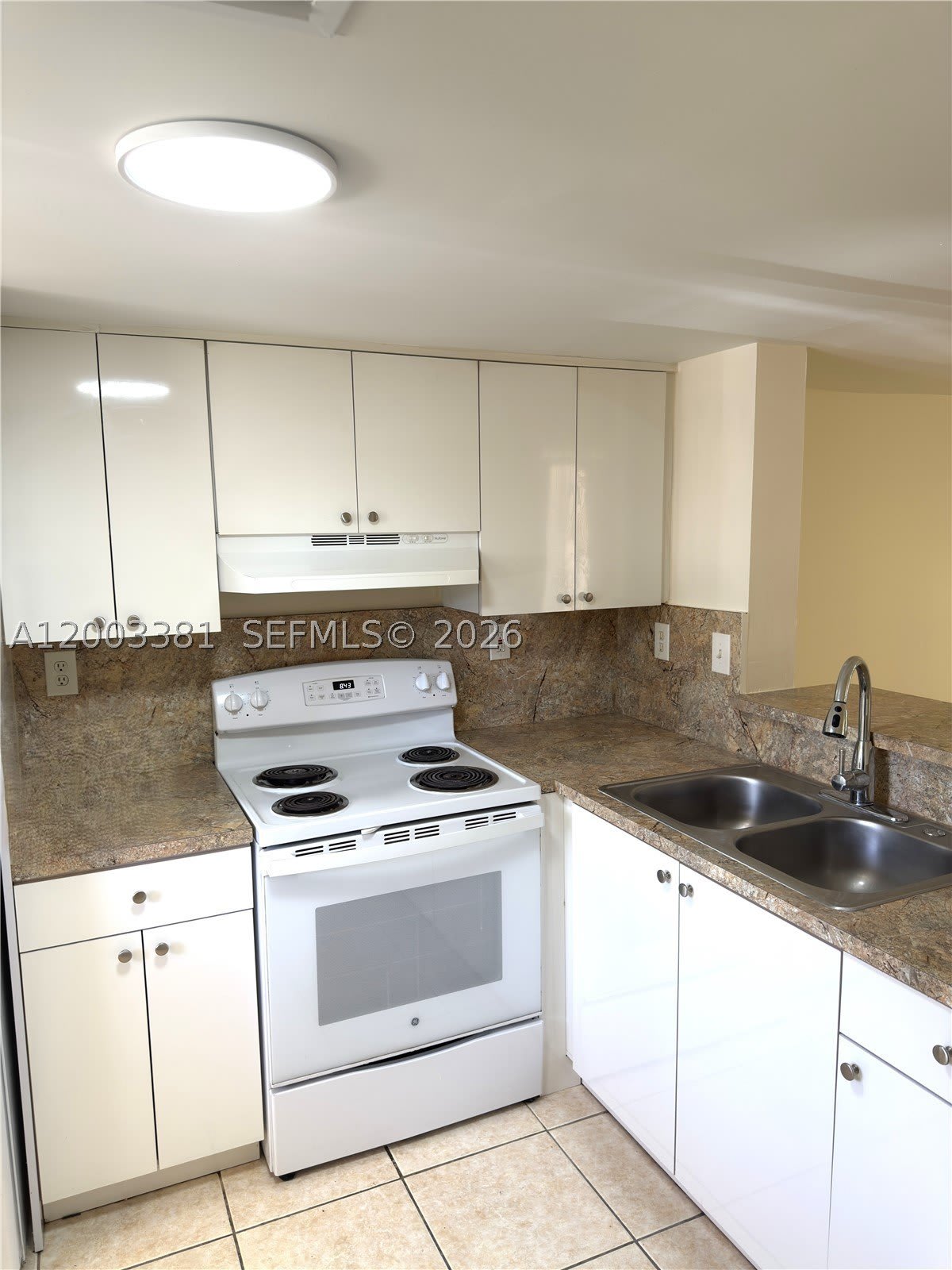 14020 Ne 3Rd Ct – photo 3