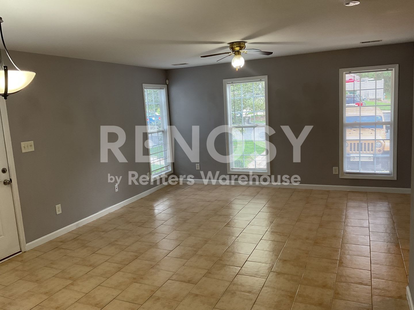 Beautiful 2 bed, 2.5 bath Townhome in Kingstree! – photo 4