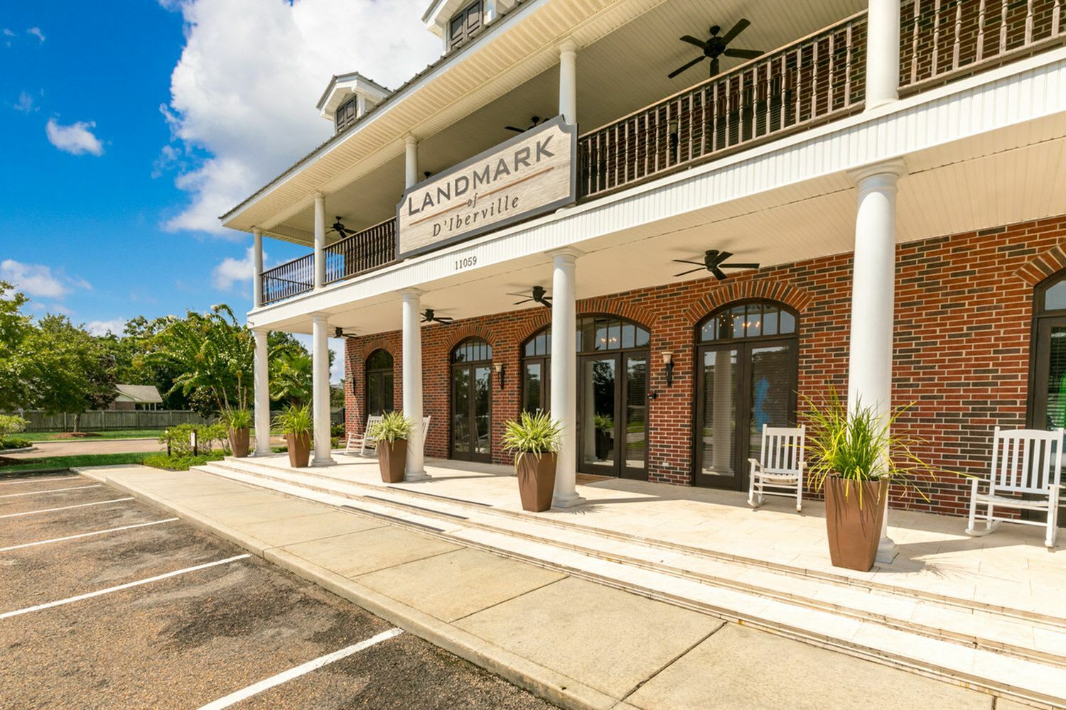 Landmark Of D Iberville – photo 1