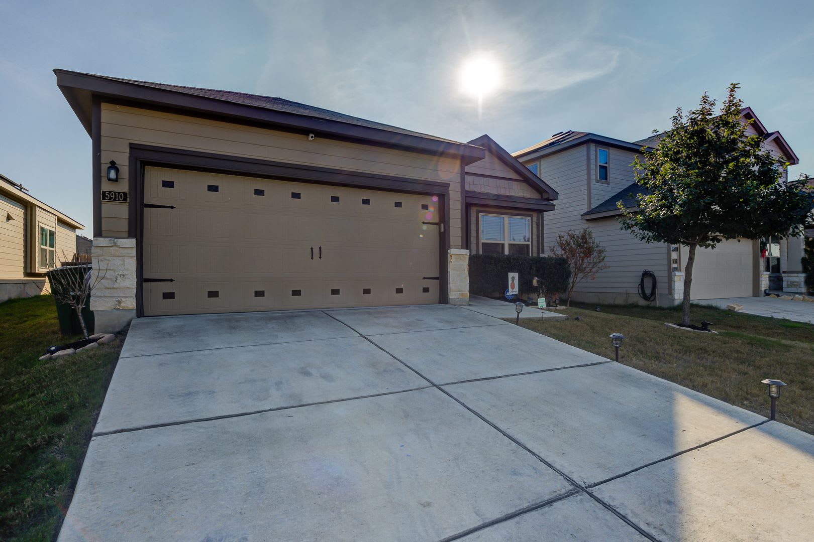 New one story rental home in NE San Antonio available for asap move in. – photo 2