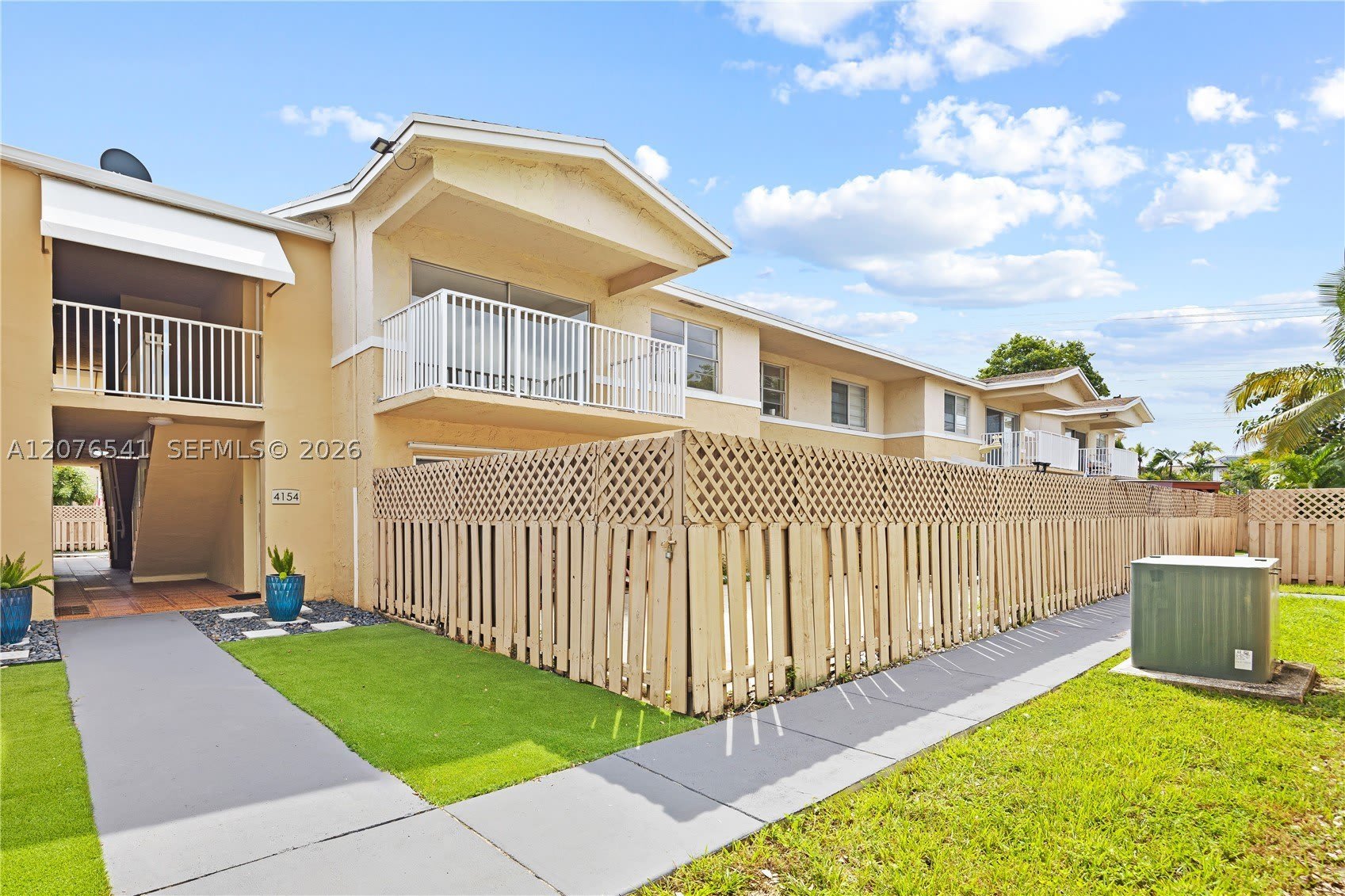 4154 NW 79th Ave – photo 2