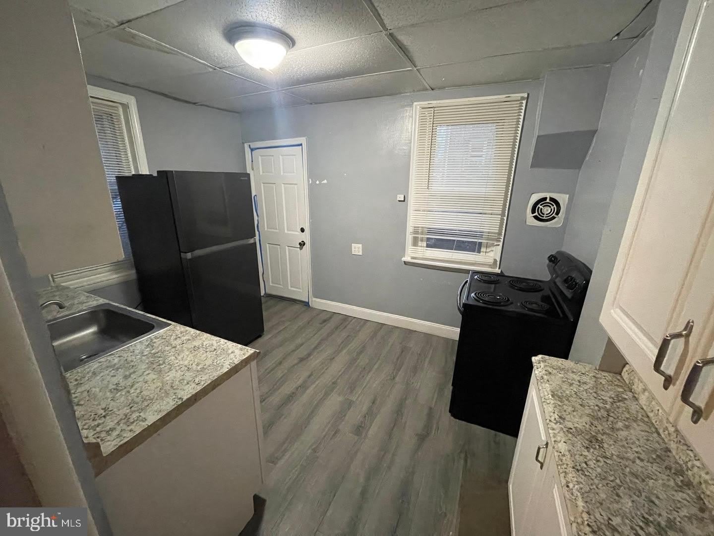 1124 THOMAS Street – photo 5