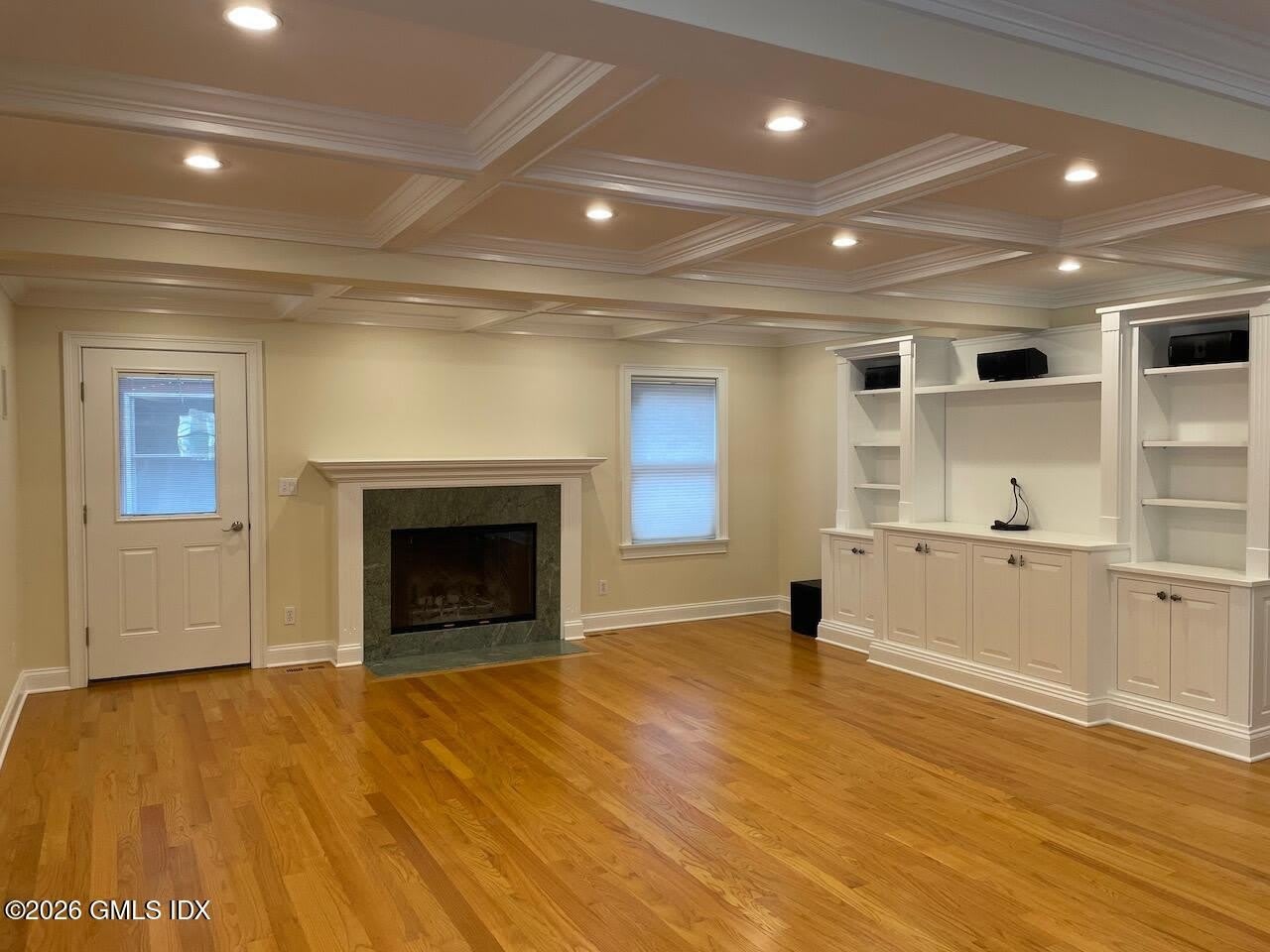 34 Suburban Avenue – photo 4