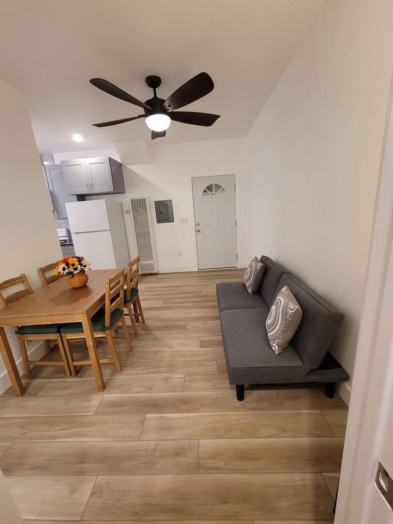 Newer Furnished Northwest ADU – photo 2