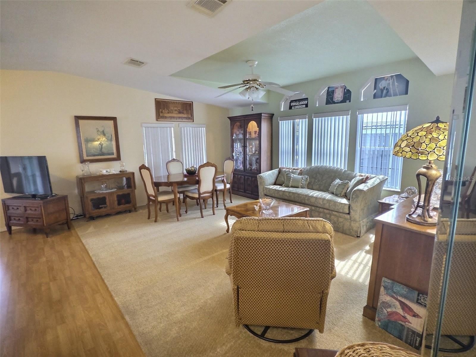 136 PINDO PALM Street W – photo 4