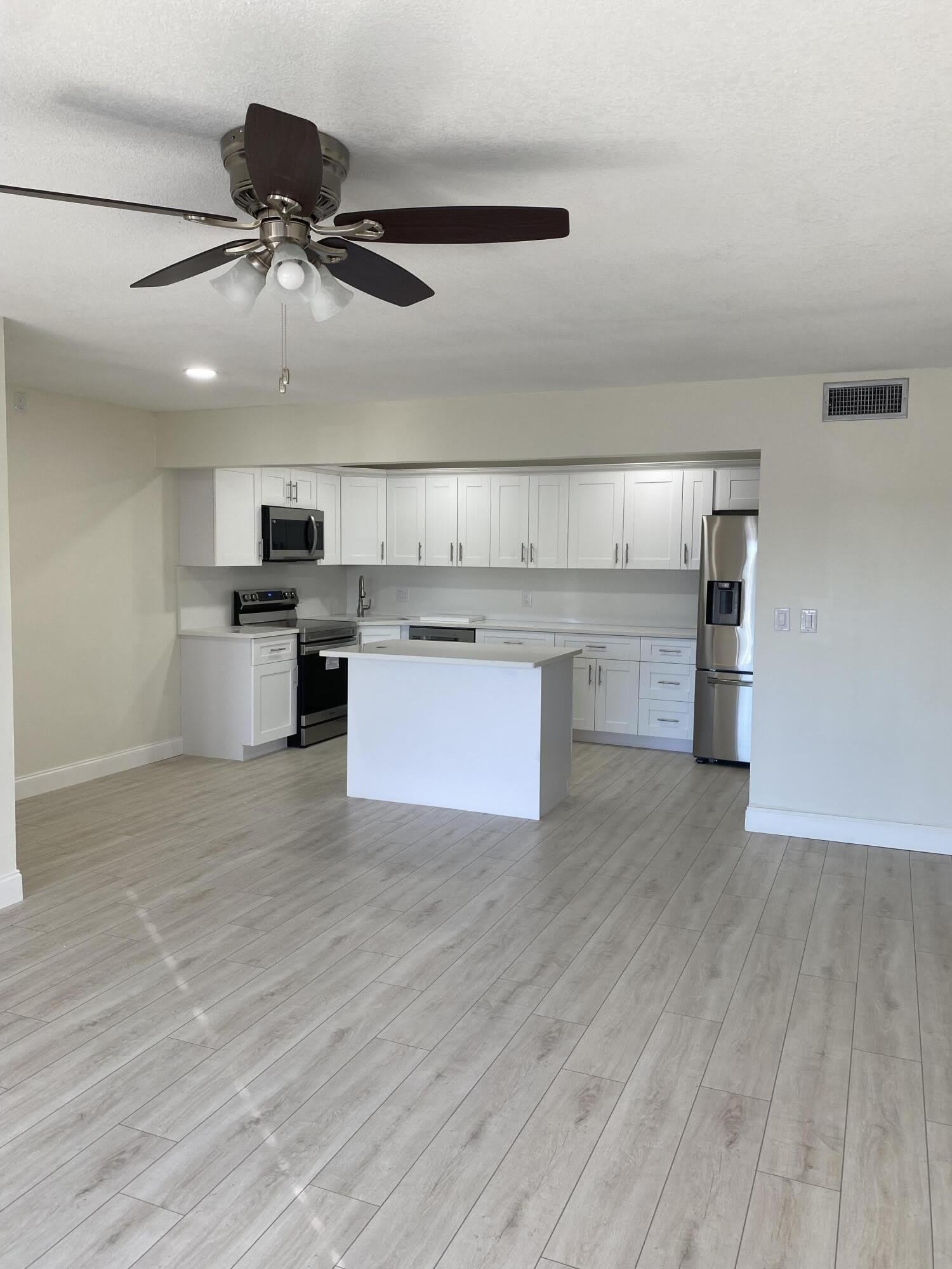 1455 SW Silver Pine Way – photo 2