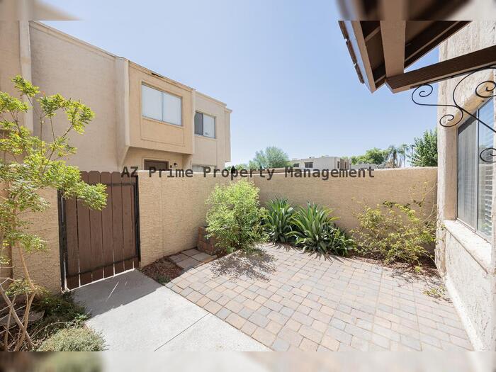 8113 East Glenrosa Avenue – photo 3