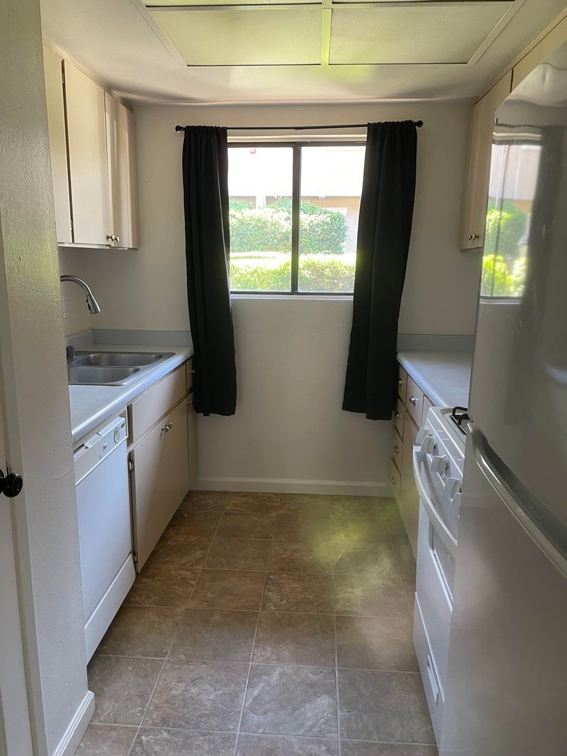 2 Bedroom 1 5 Bath Townhome – photo 5