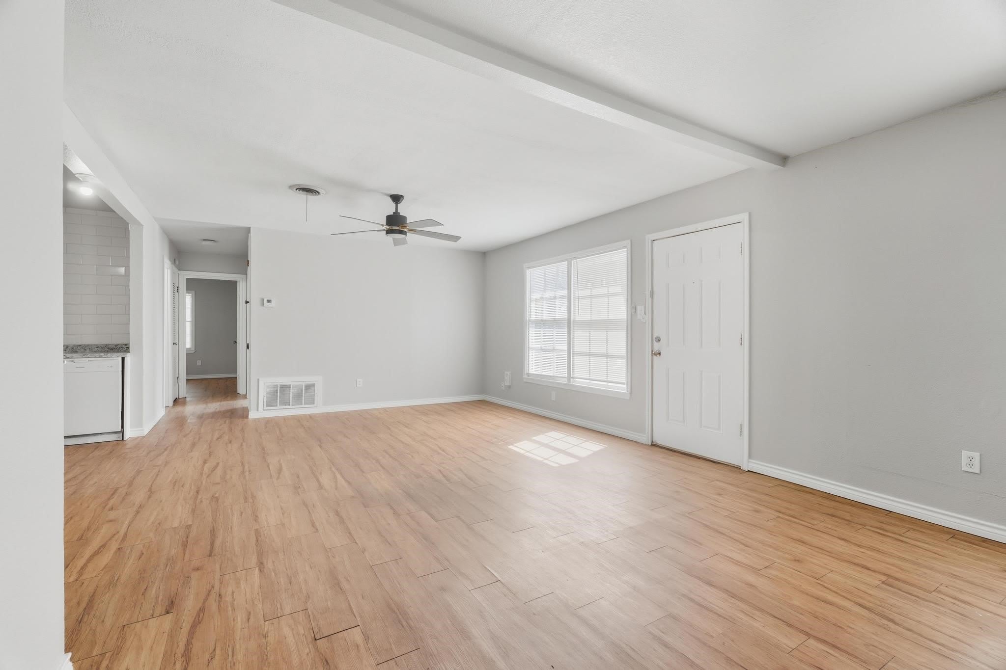 2034 Collins Avenue – photo 5